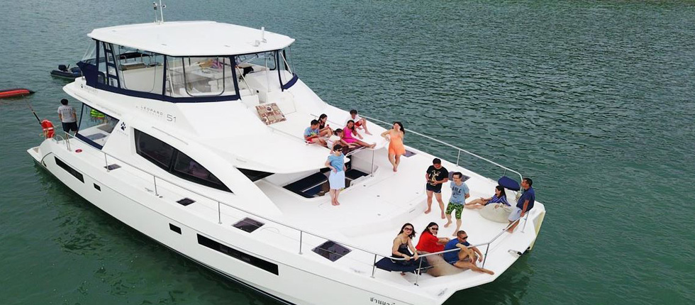 Hire Luxury Power Catamaran Sanyati Phuket